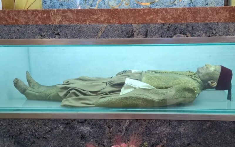 Sefir Bi Lebnen, Ehden and Bnachii Christmas by the Lake