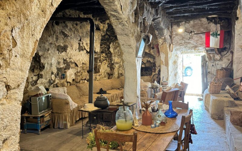 Sefer Bi Lebnen – Al Zourou3 Experience: Olive Oil Tasting, Local Products, Mini Hike and Traditional Lunch