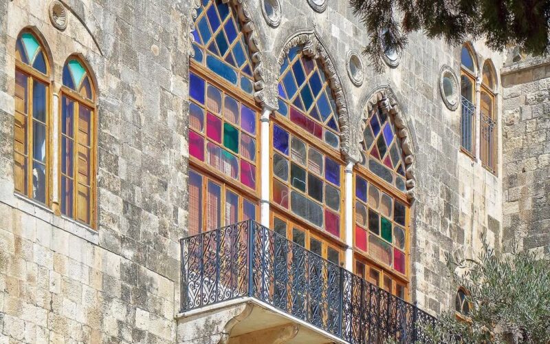 Mokhtara riverside hiking and Jumblat palace visit