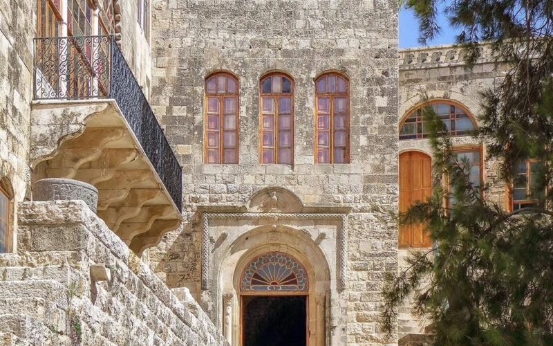 Mokhtara riverside hiking and Jumblat palace visit