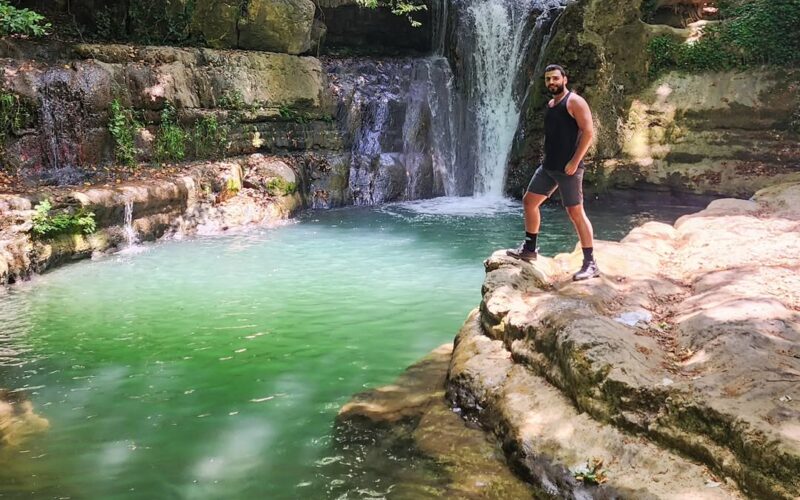 Mokhtara riverside hiking and Jumblat palace visit