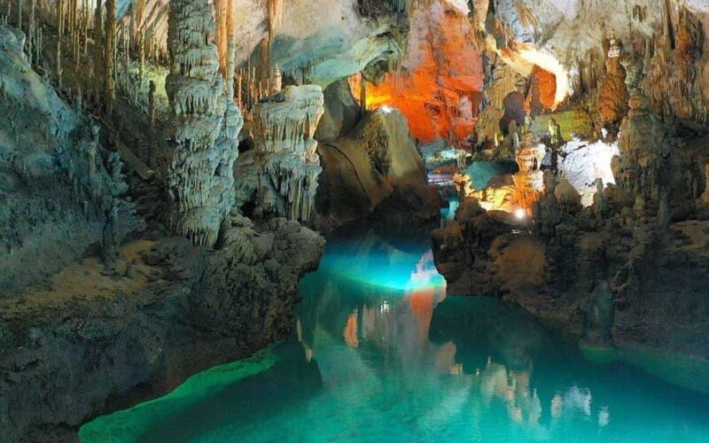 The Iconic Trio: Jeita, Harissa & Byblos (4 guests+)