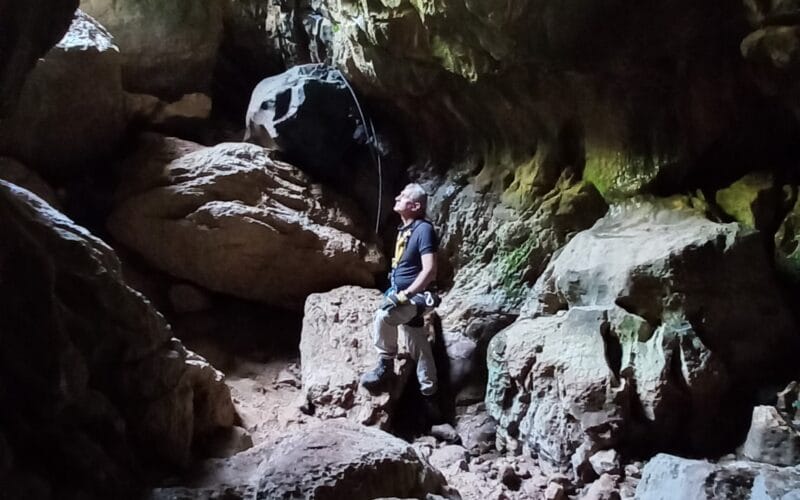 Adrenaline Day! Hiking, Rappel 70m and Caving in one Day