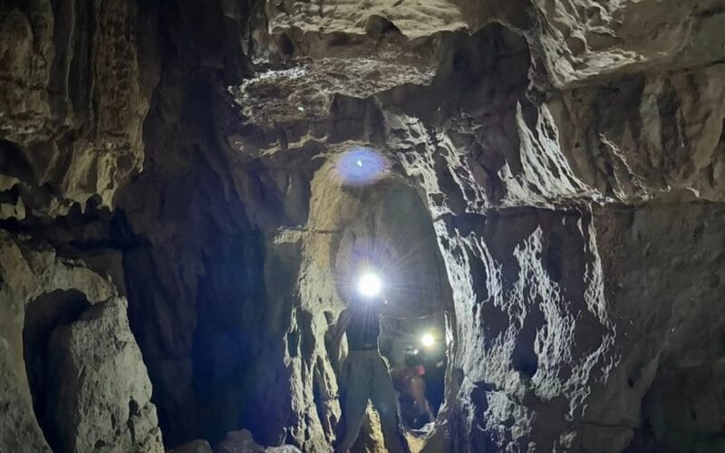 Adrenaline Day! Hiking, Rappel 70m and Caving in one Day